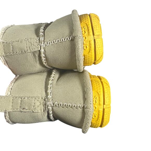 Crocs Men/Women Winter Boots Size M5/W7 Beige Suede Fur Lined Slip-On Crocassin - Picture 8 of 12